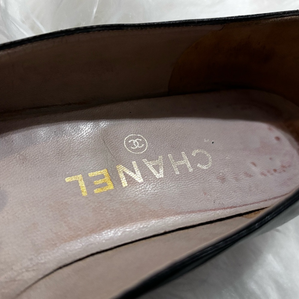 CHANEL Women's Classic Black Loafers - Picture 7 of 7
